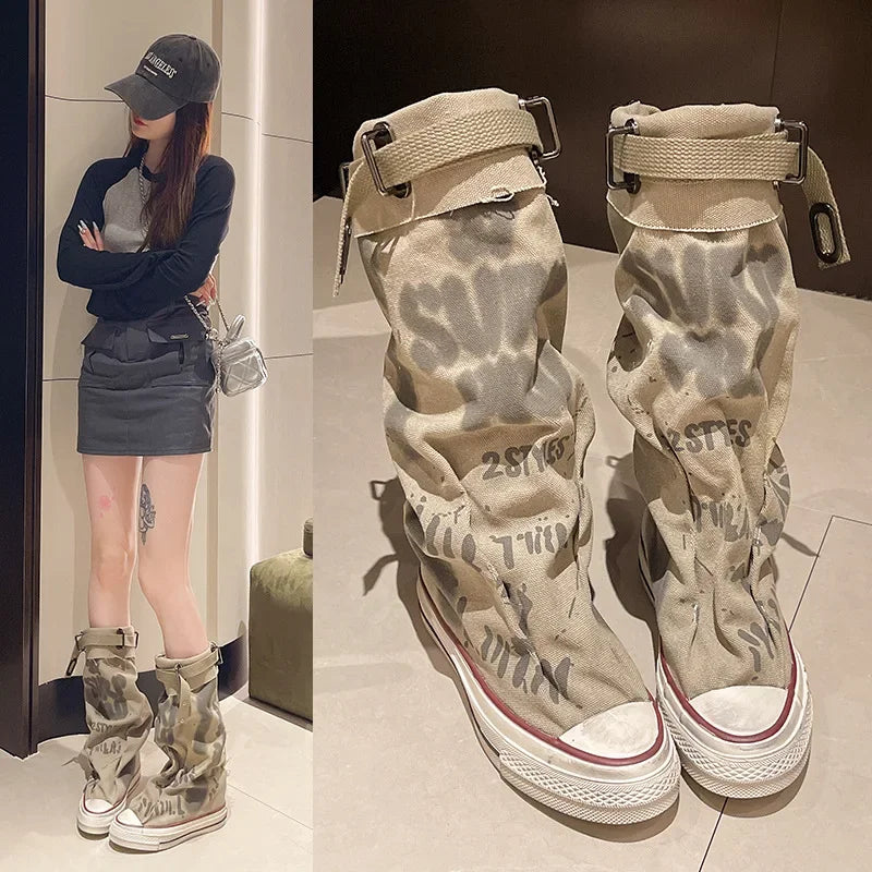 Women Contour Graffiti Canvas Mid-Calf Boots – Street Style Anti-Slip Sneakers